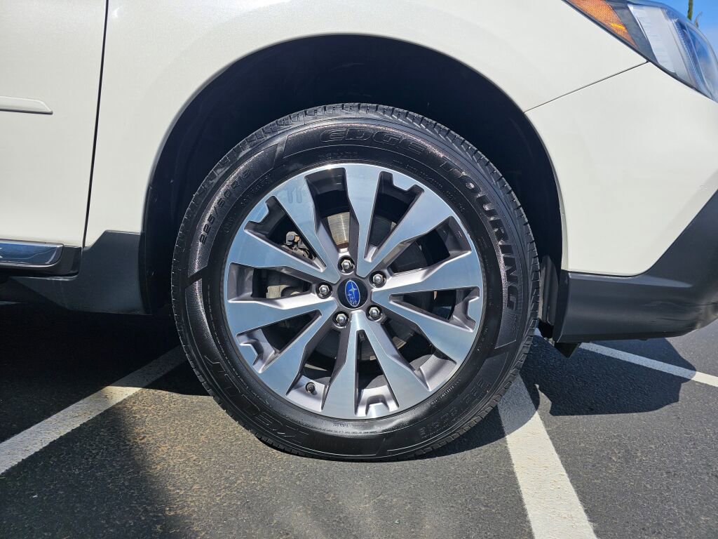Used 2019 Subaru Outback 2.5i Touring w/ Popular Package #3A AWD/4WD image 9