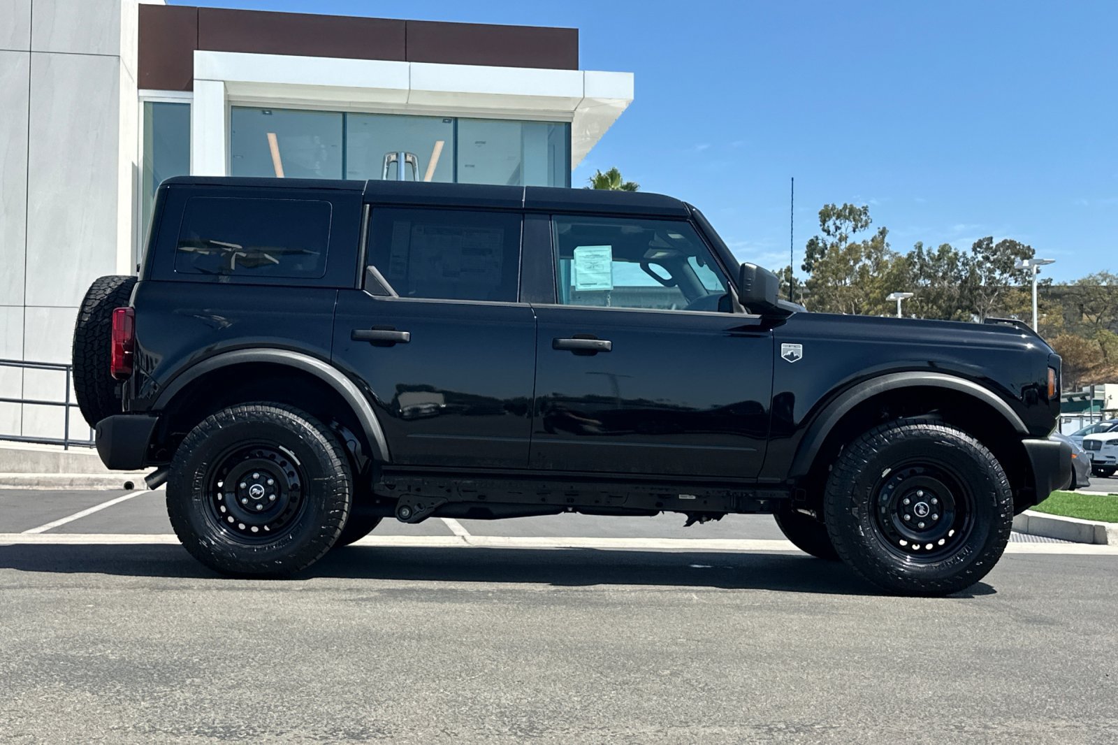 New 2026 Ford Bronco Big Bend AWD/4WD image 2