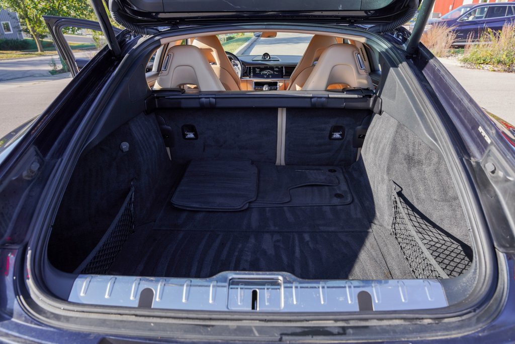 Used 2018 Porsche Panamera 4 image 32