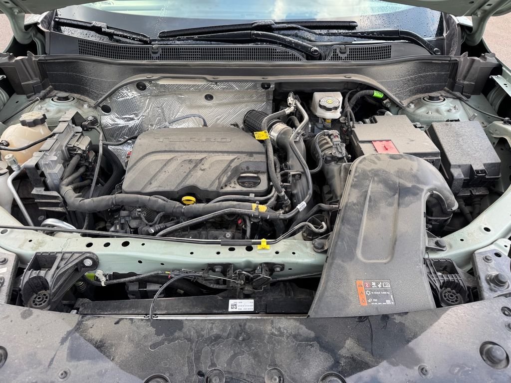 Used 2025 Chevrolet Trax ACTIV FWD image 19