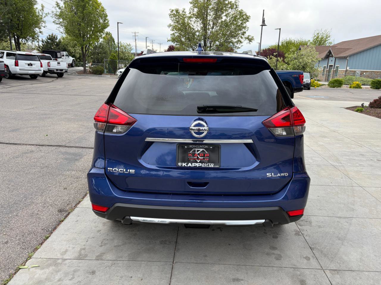 Used 2017 Nissan Rogue SL w/ SL Premium Package AWD/4WD image 10