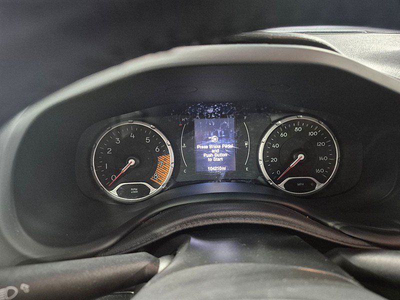 Used 2019 Jeep Renegade Altitude w/ Quick Order Package 2XM FWD image 4