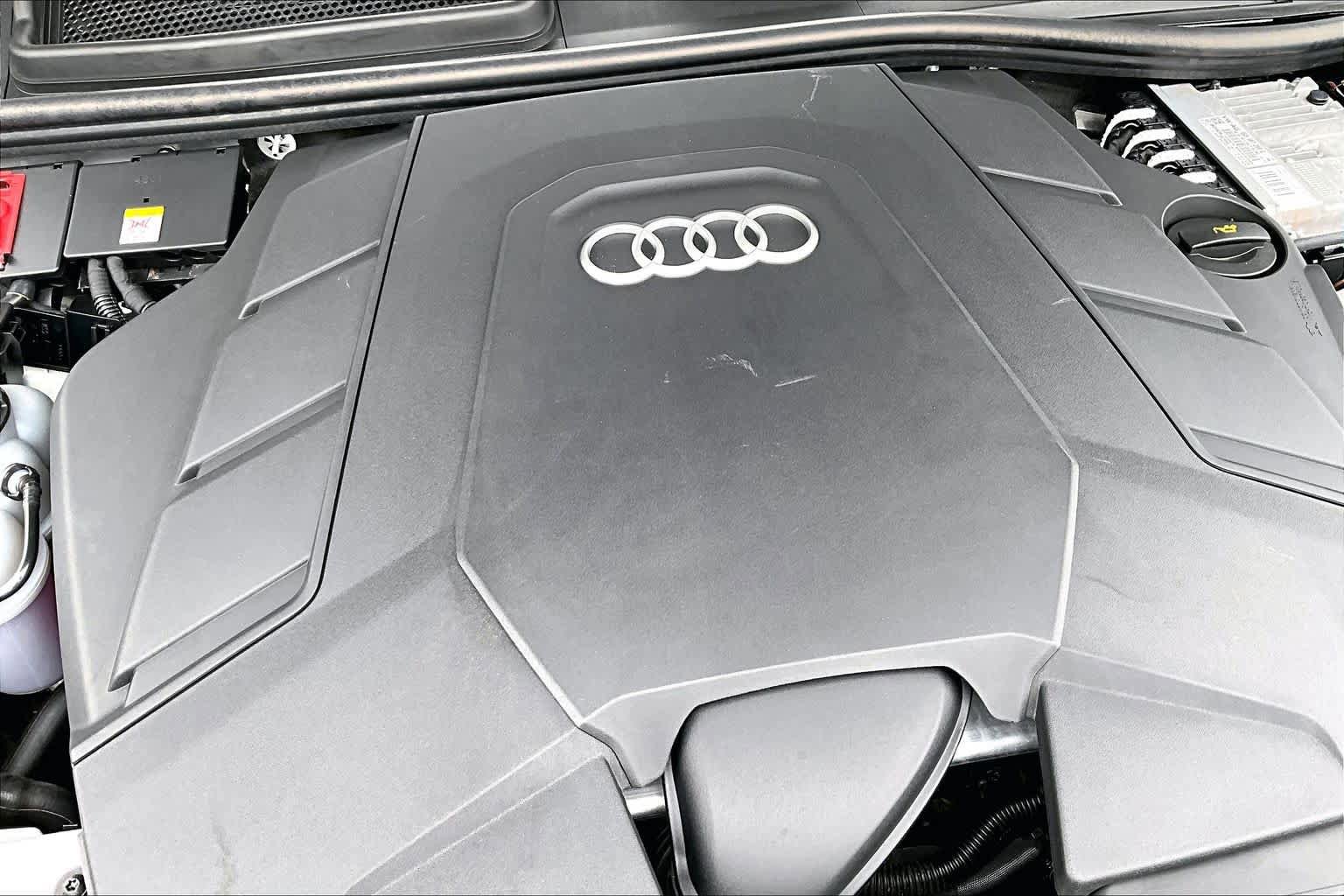Used 2021 Audi Q7 3.0T Prestige AWD/4WD image 35