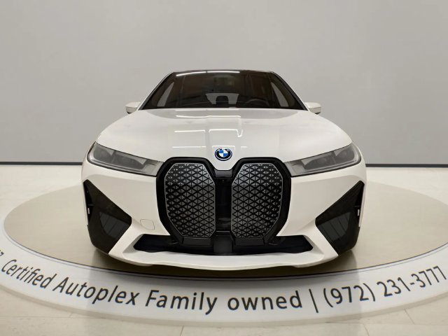 Used 2025 BMW iX xDrive50 AWD/4WD image 8
