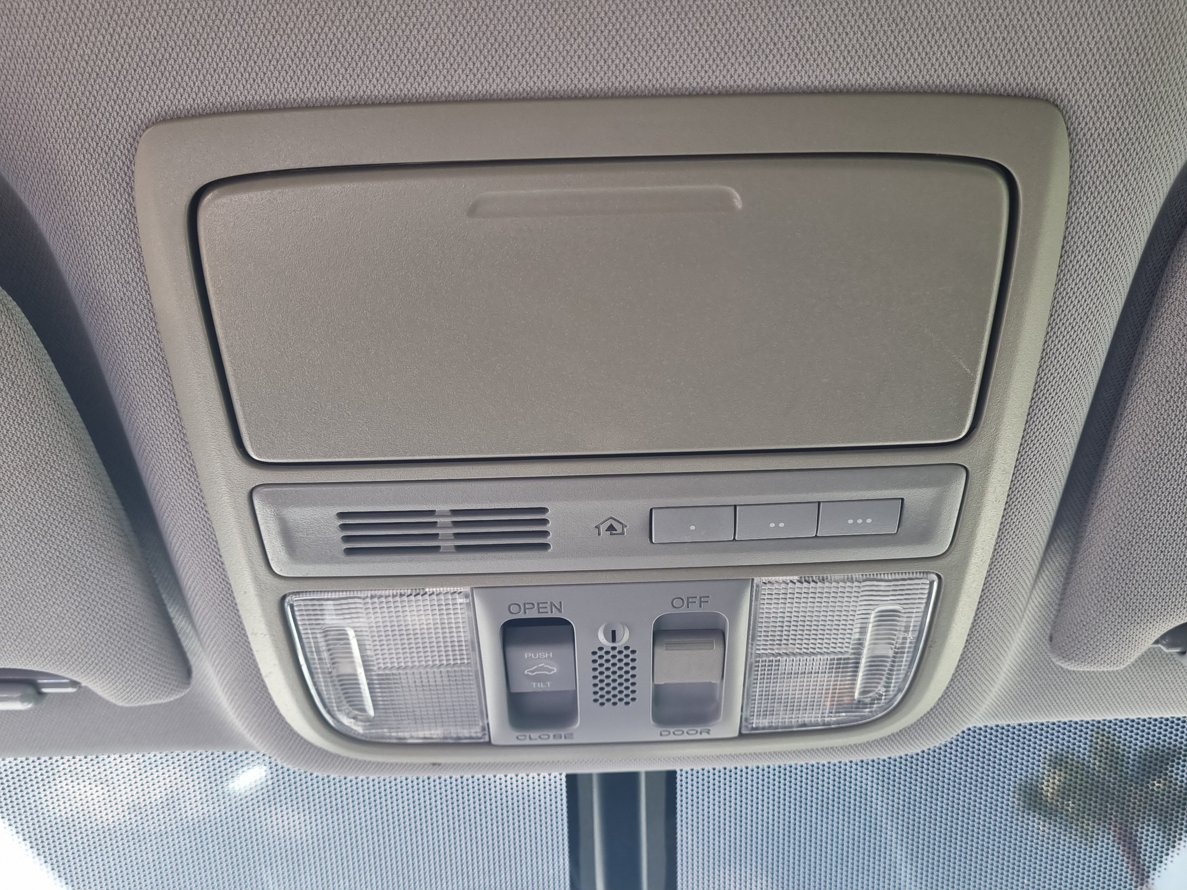 Used 2016 Honda Accord EX-L image 33