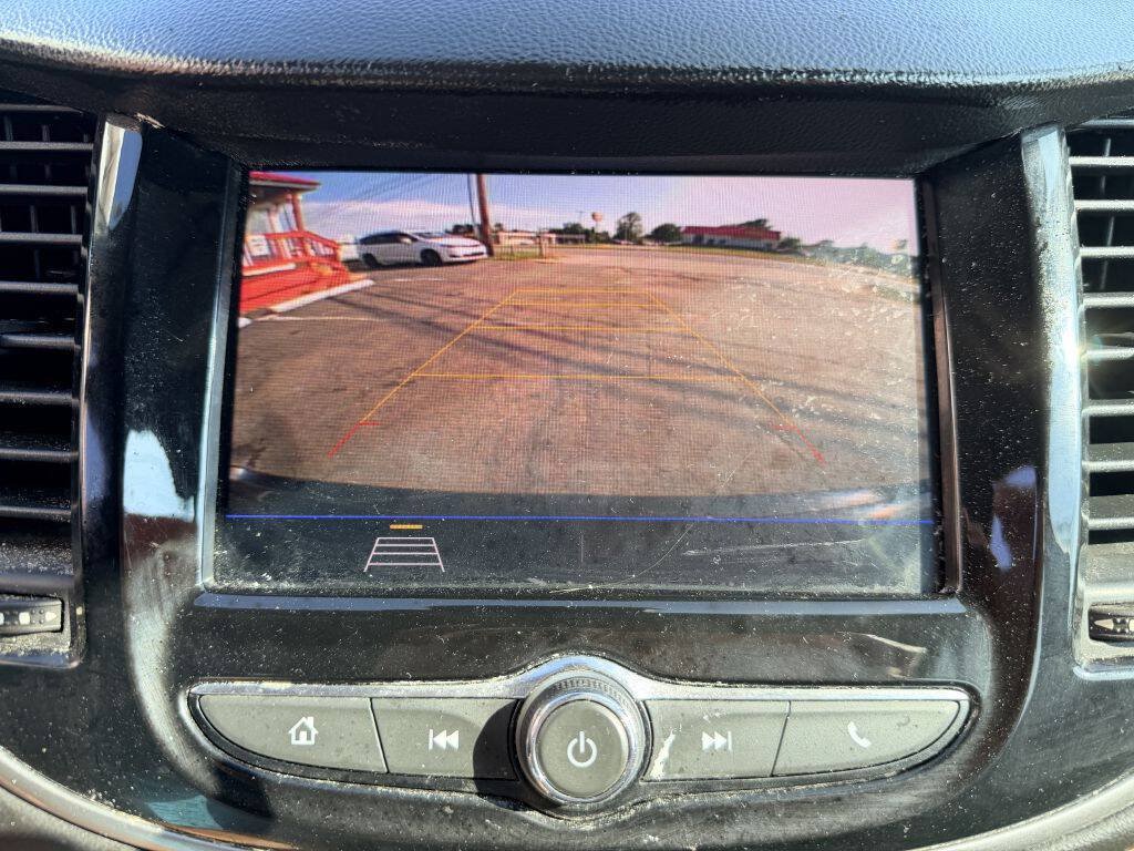 Used 2020 Chevrolet Trax LS FWD image 18