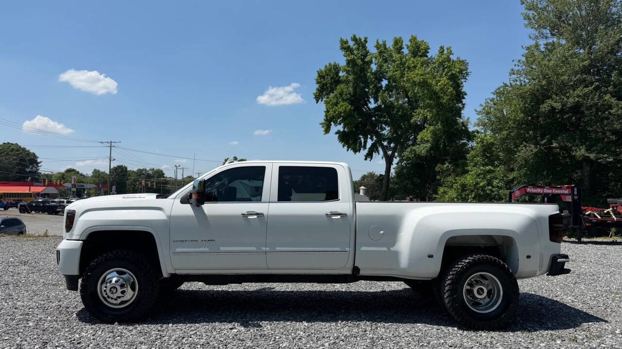 Used 2017 GMC Sierra 3500 Denali w/ Duramax Plus Package AWD/4WD image 4