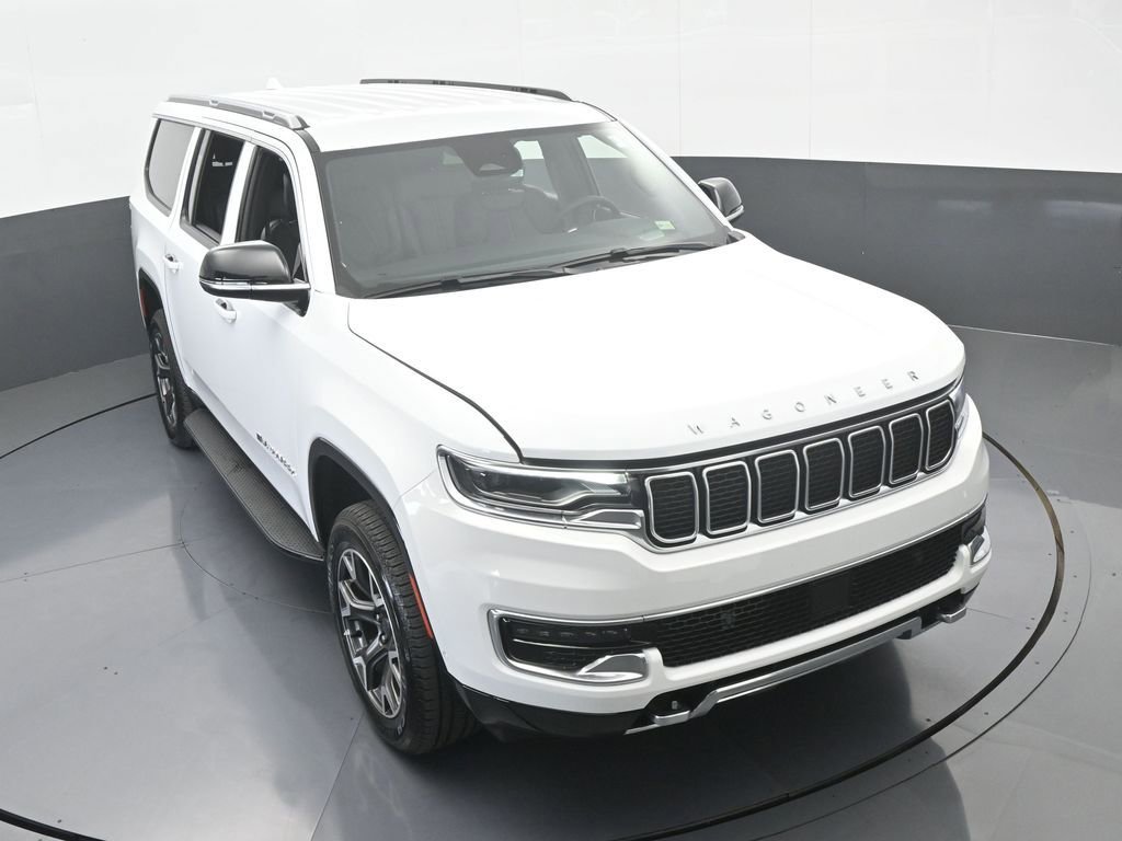 Used 2023 Jeep Wagoneer L Series III w/ Preferred Equipment Group image 59