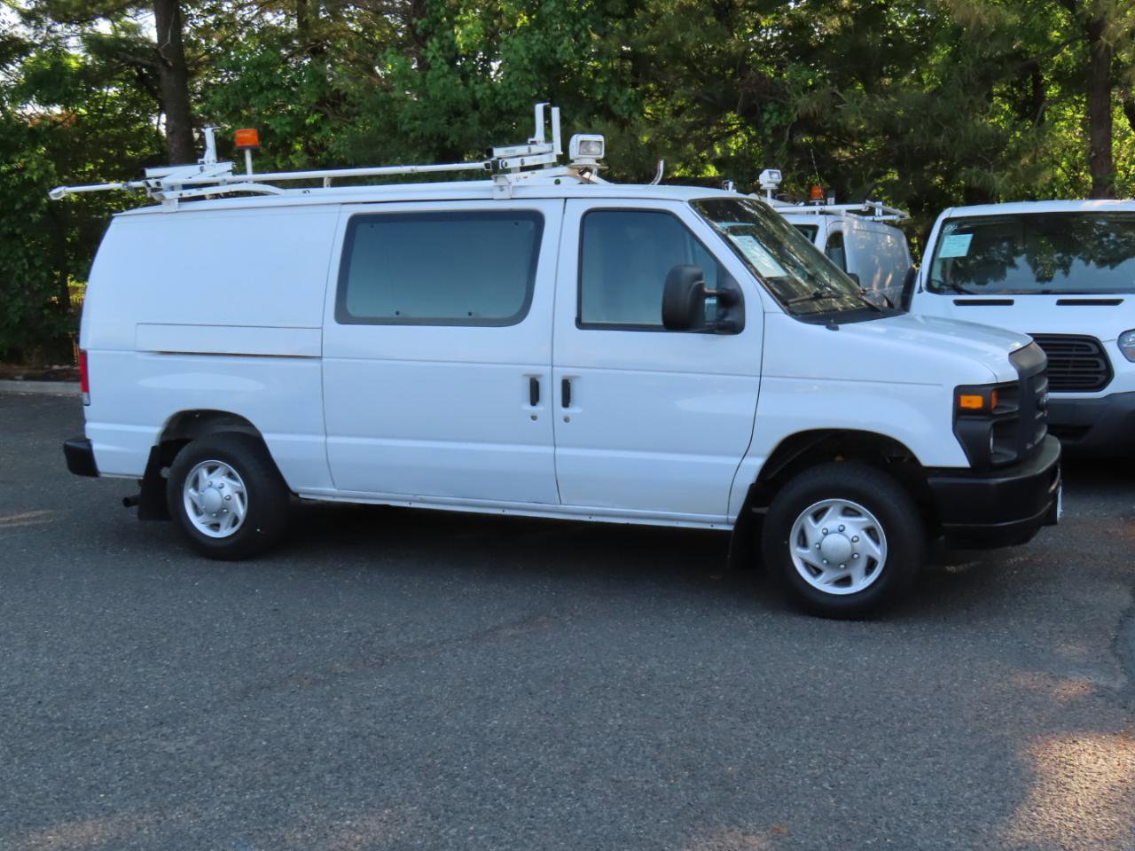 Used 2014 Ford E-150 and Econoline 150 RWD image 6