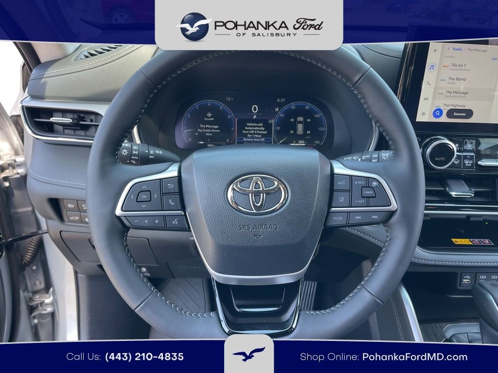 Used 2025 Toyota Highlander Platinum image 18
