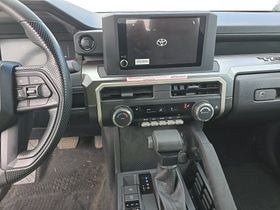Used 2024 Toyota Tacoma SR5 AWD/4WD image 17