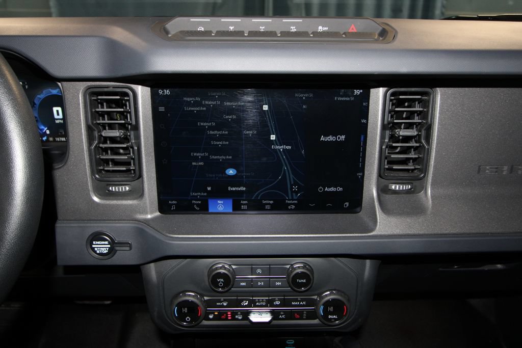 Used 2025 Ford Bronco Badlands AWD/4WD image 14
