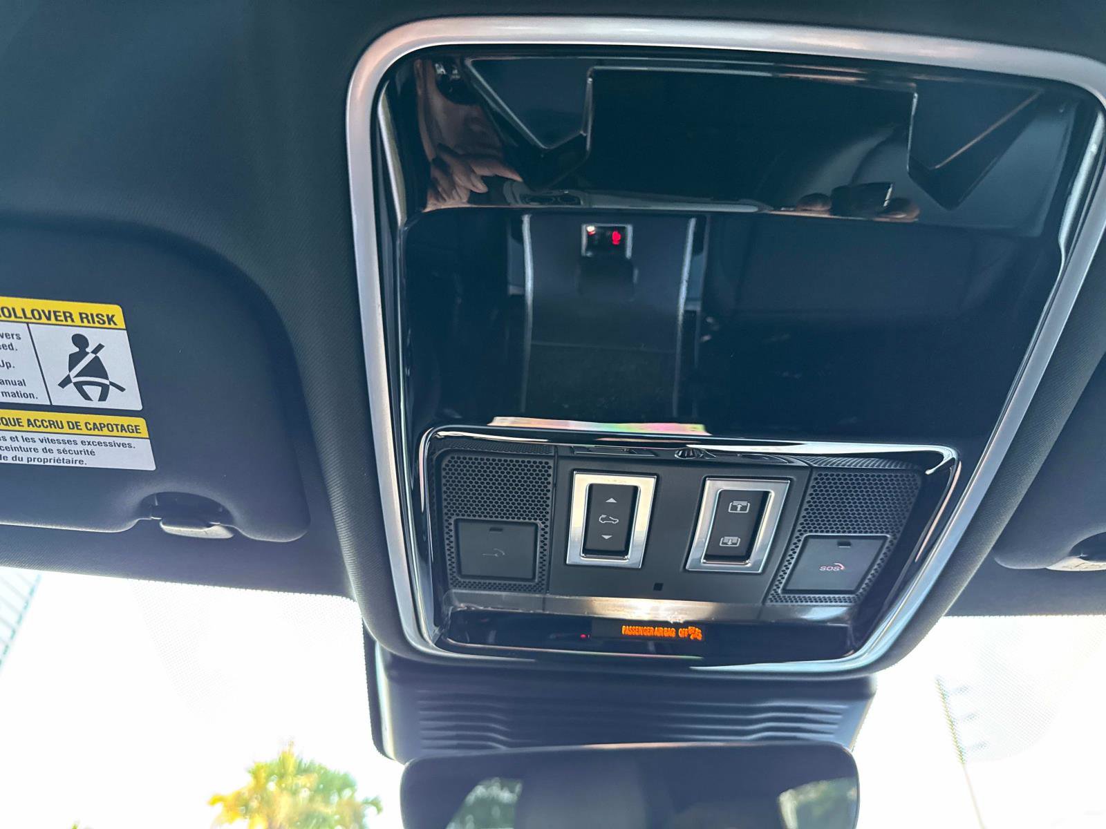 New 2026 Land Rover Range Rover Velar Dynamic SE image 28