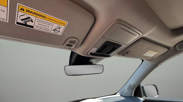 Used 2025 Honda Pilot Touring image 28