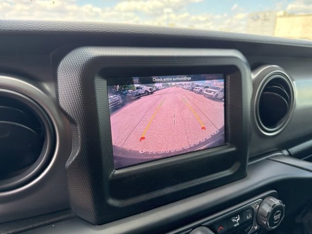 Used 2022 Jeep Wrangler Sport AWD/4WD image 23