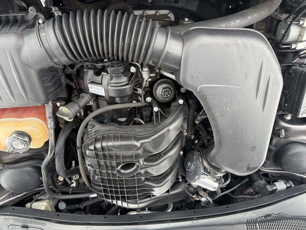 Used 2016 Chrysler 300 C image 29