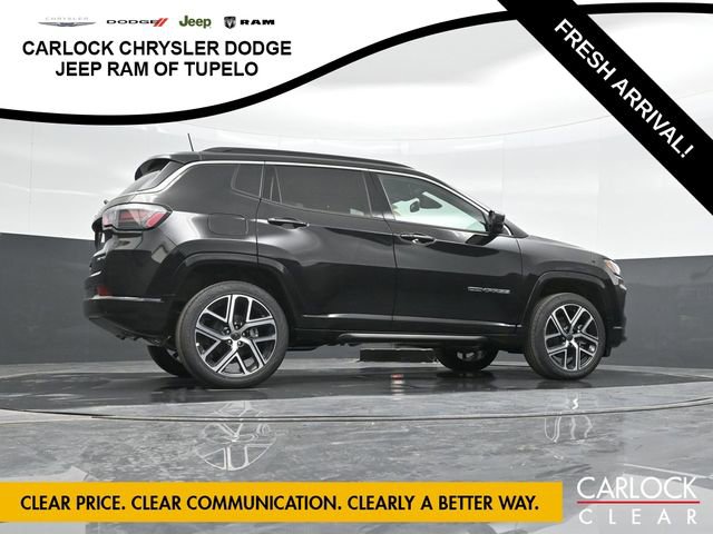 Used 2025 Jeep Compass Limited w/ Elite Group image 29