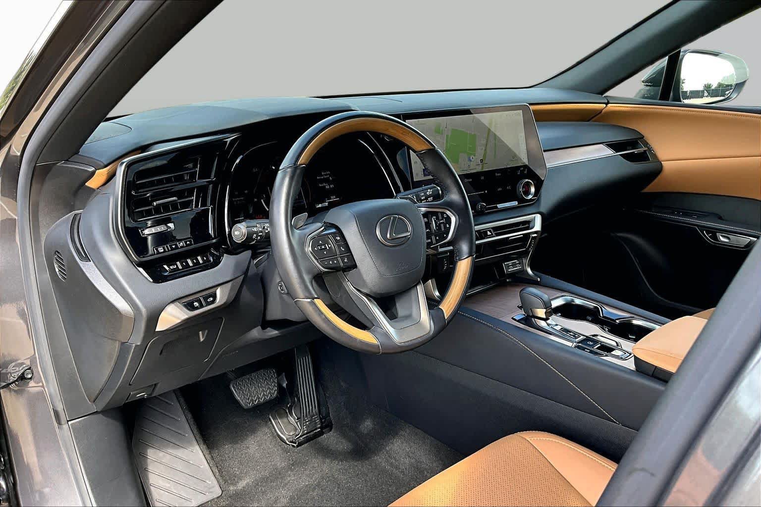 Certified 2025 Lexus RX 350 Premium w/ Accessory Package (Z1) FWD image 18