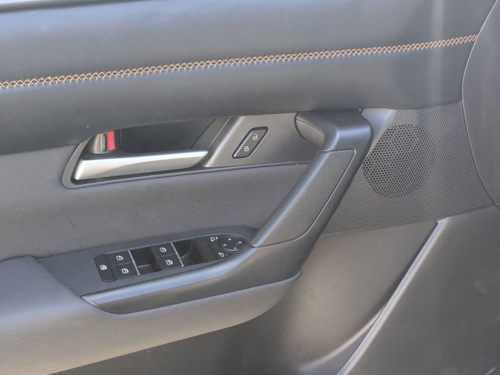 Used 2025 MAZDA CX-50 AWD 2.5 Hybrid w/ Premium Pkg image 13