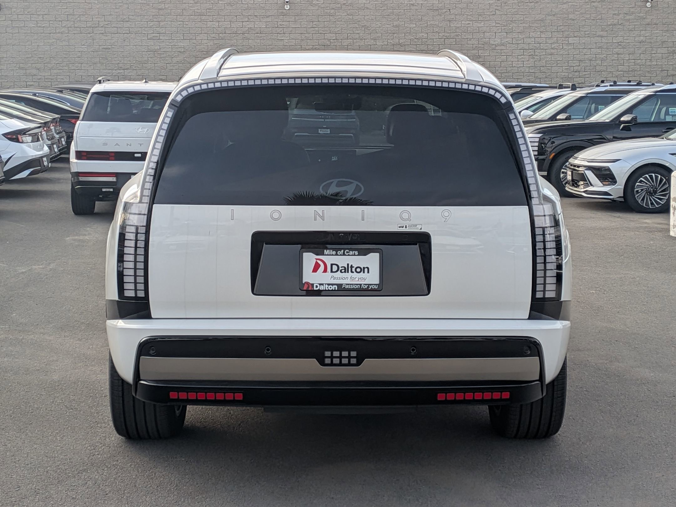 New 2026 Hyundai Ioniq 9 Calligraphy image 3