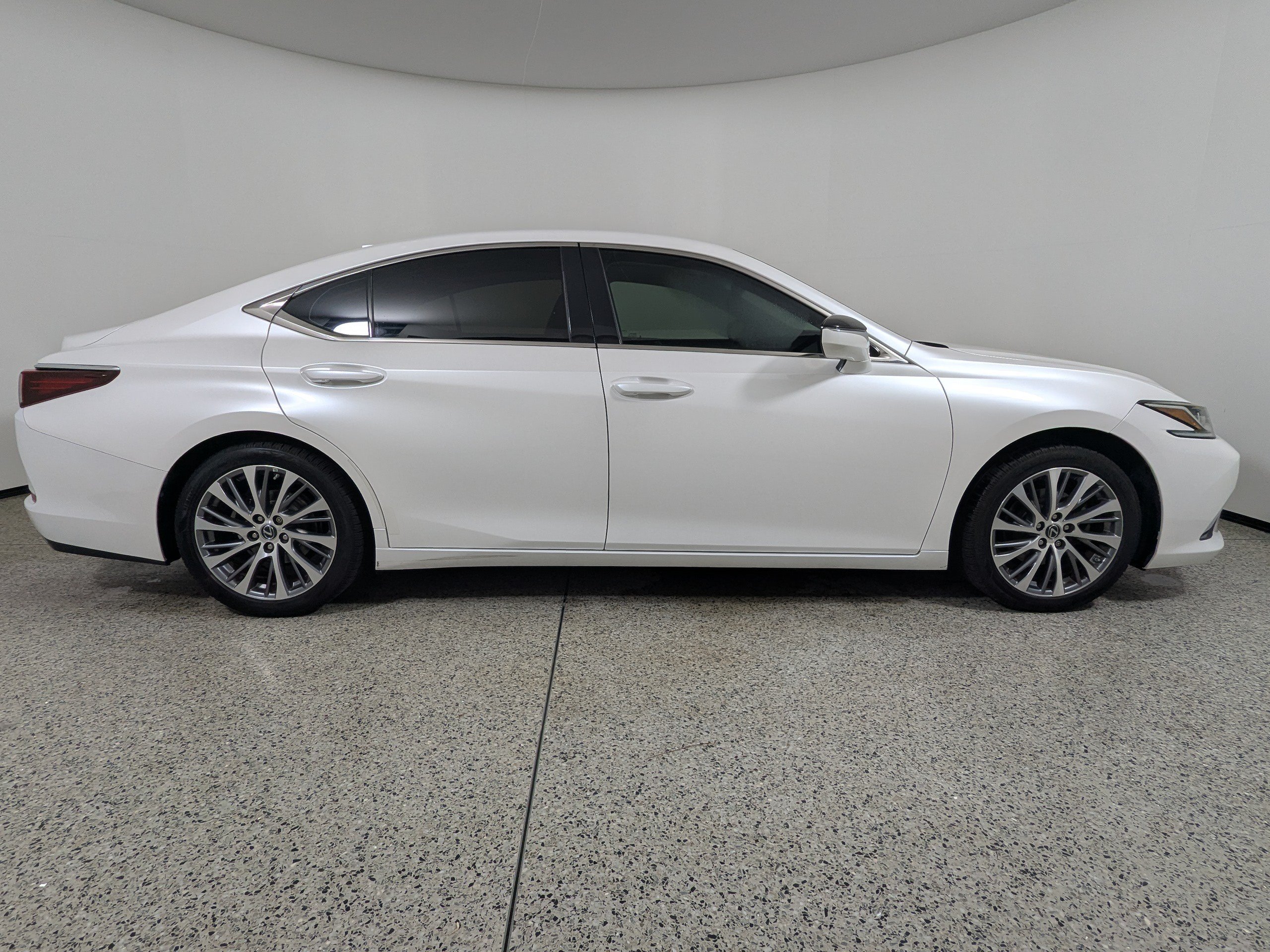 Used 2020 Lexus ES 350 w/ Premium Package FWD image 8