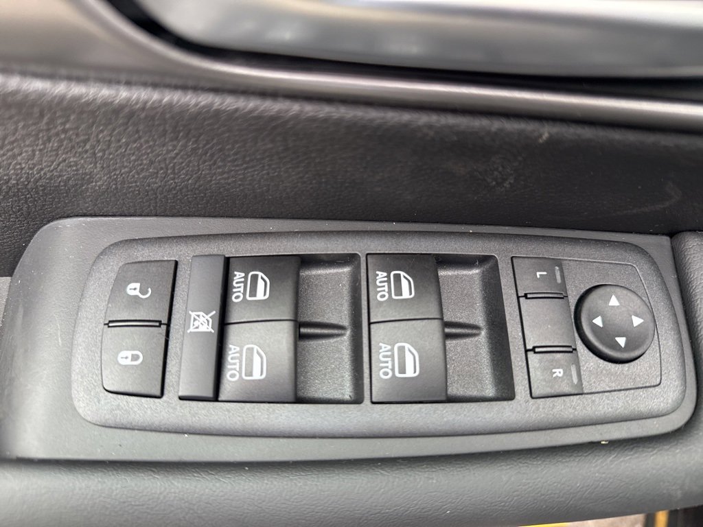 New 2026 Chrysler Pacifica Select image 25