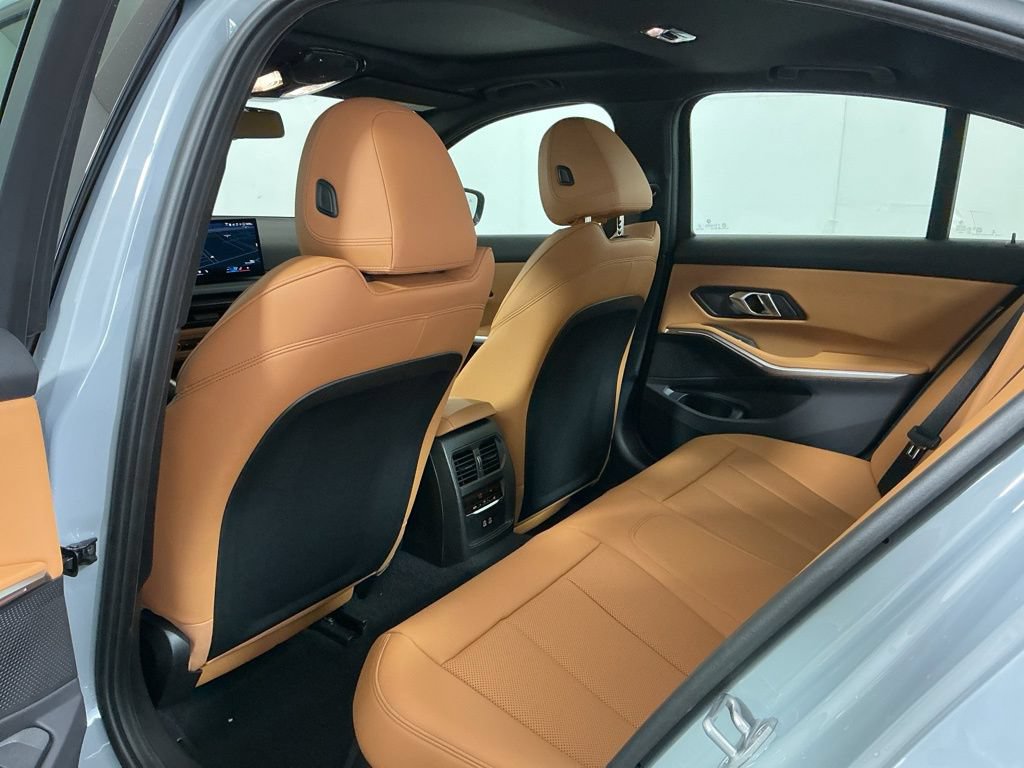 New 2026 BMW 330i Sedan w/ M Sport Package RWD image 25
