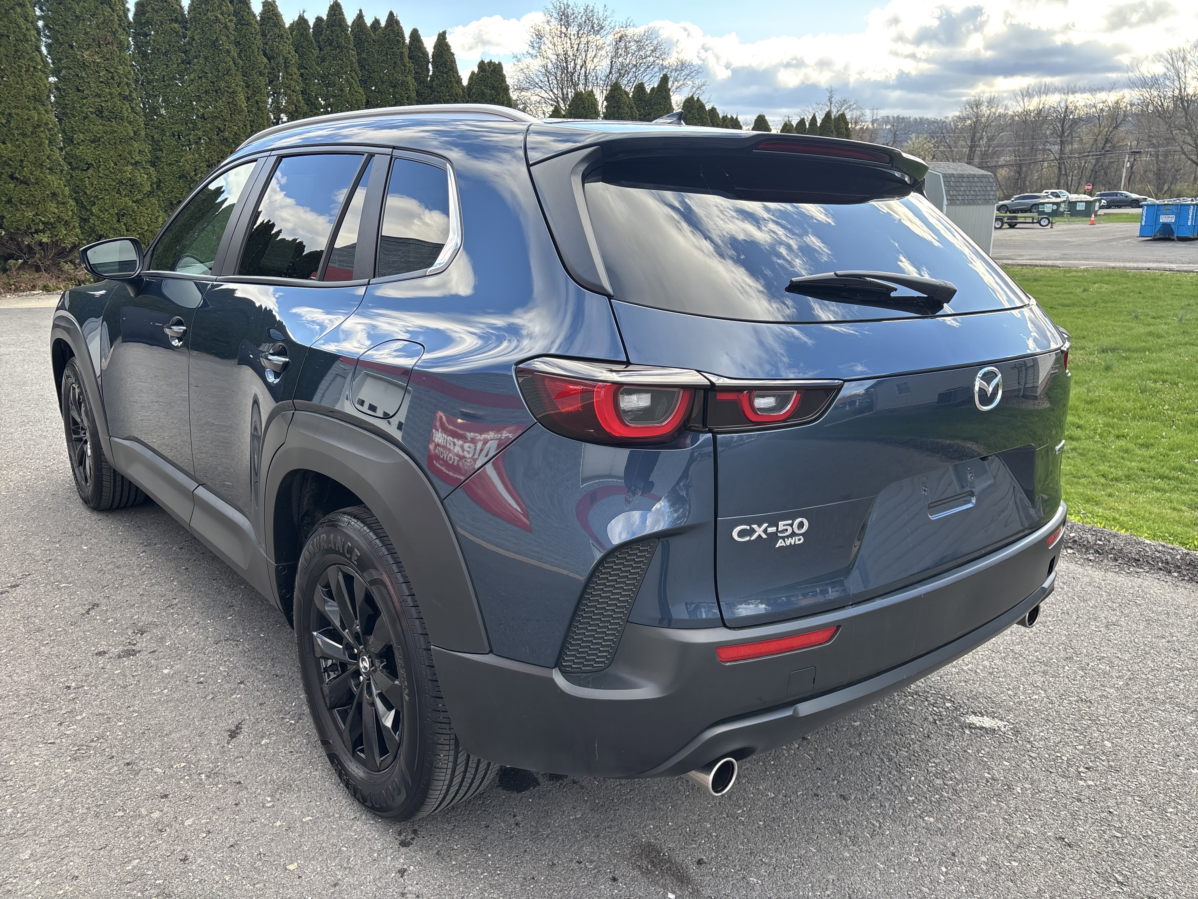 Used 2025 MAZDA CX-50 AWD 2.5 S w/ Premium Package image 6
