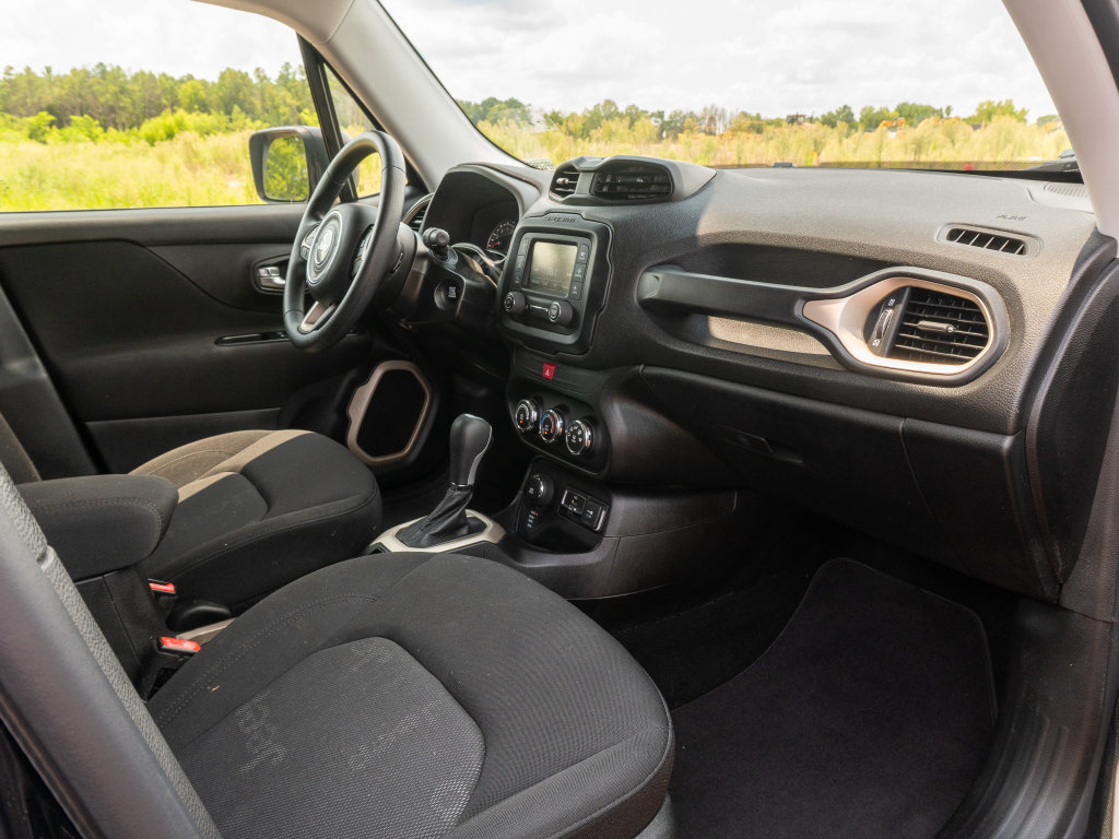 Used 2017 Jeep Renegade Sport w/ Power & Air Group AWD/4WD image 18