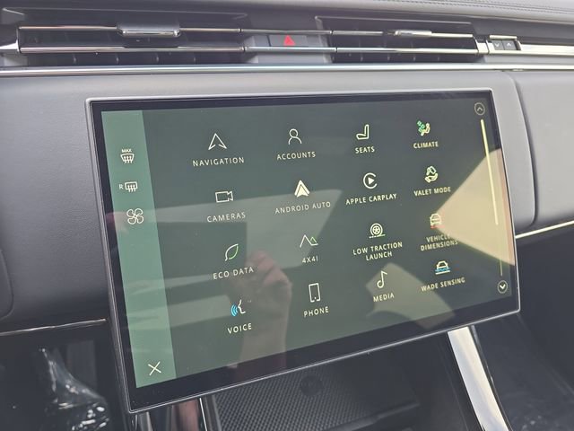 Used 2025 Land Rover Range Rover Sport SE image 24