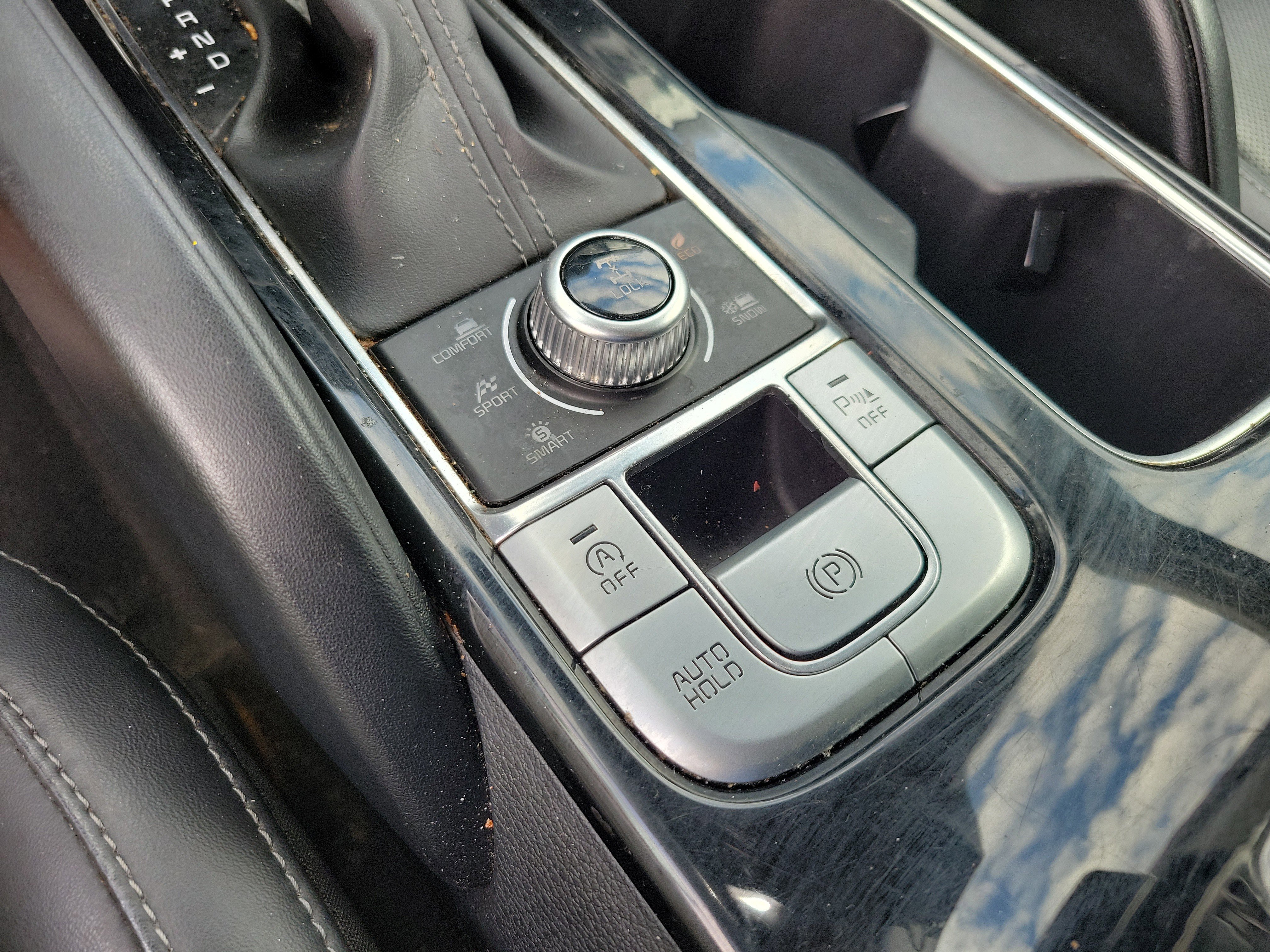 Used 2022 Kia Telluride S image 12