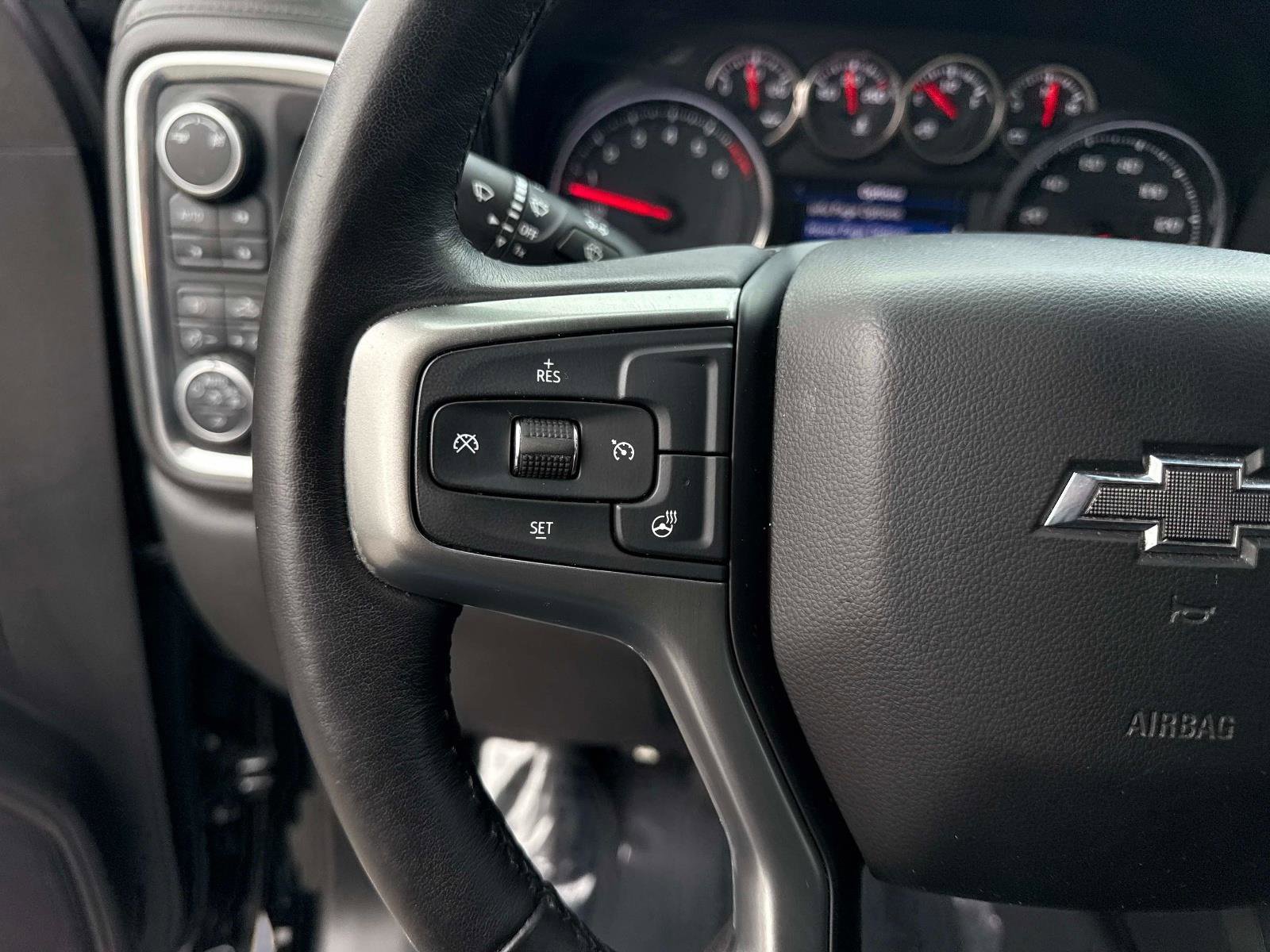 Used 2019 Chevrolet Silverado 1500 RST image 31