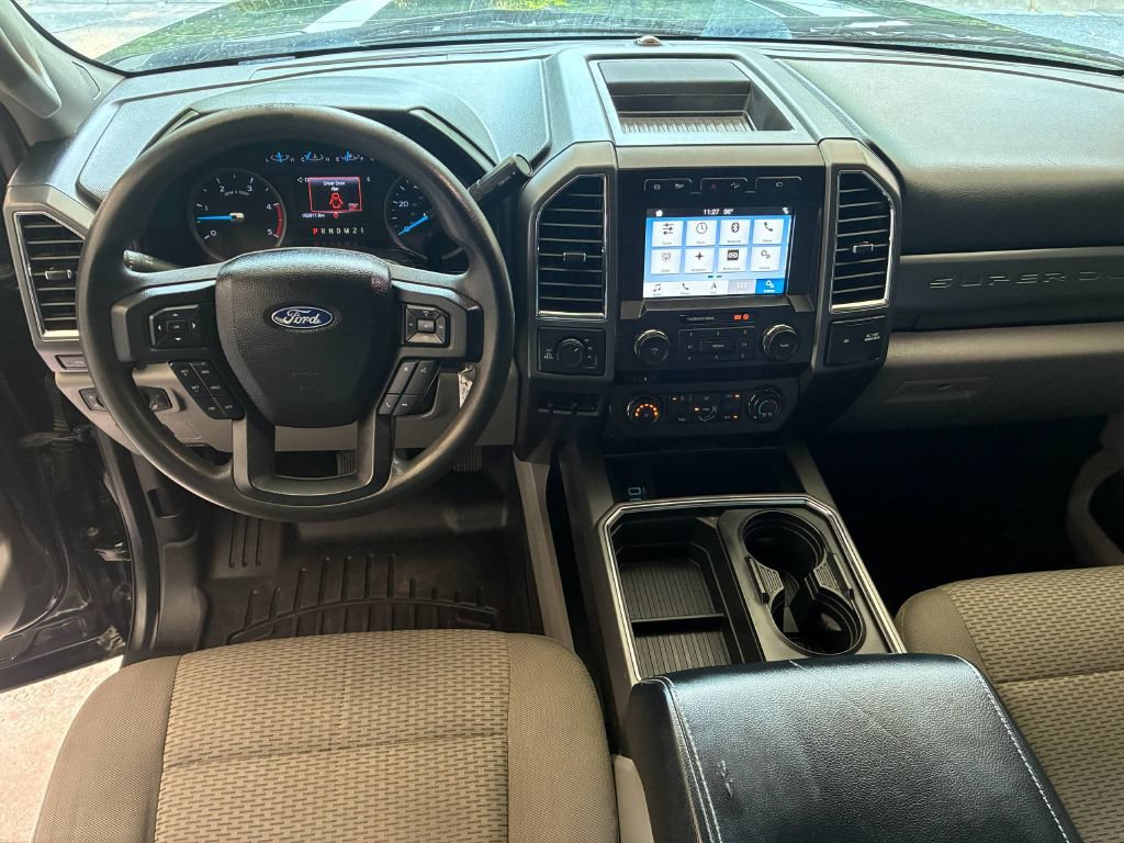 Used 2017 Ford F250 XLT w/ XLT Premium Package AWD/4WD image 19