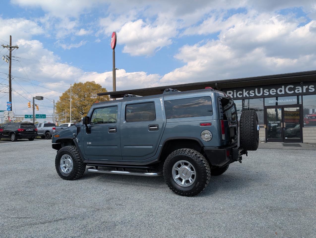 Used 2005 HUMMER H2 w/ Preferred Equipment Group image 9