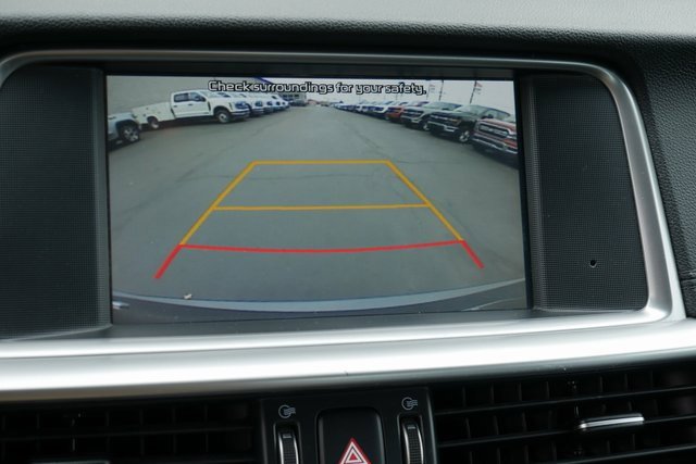 Used 2020 Kia Optima LX image 3