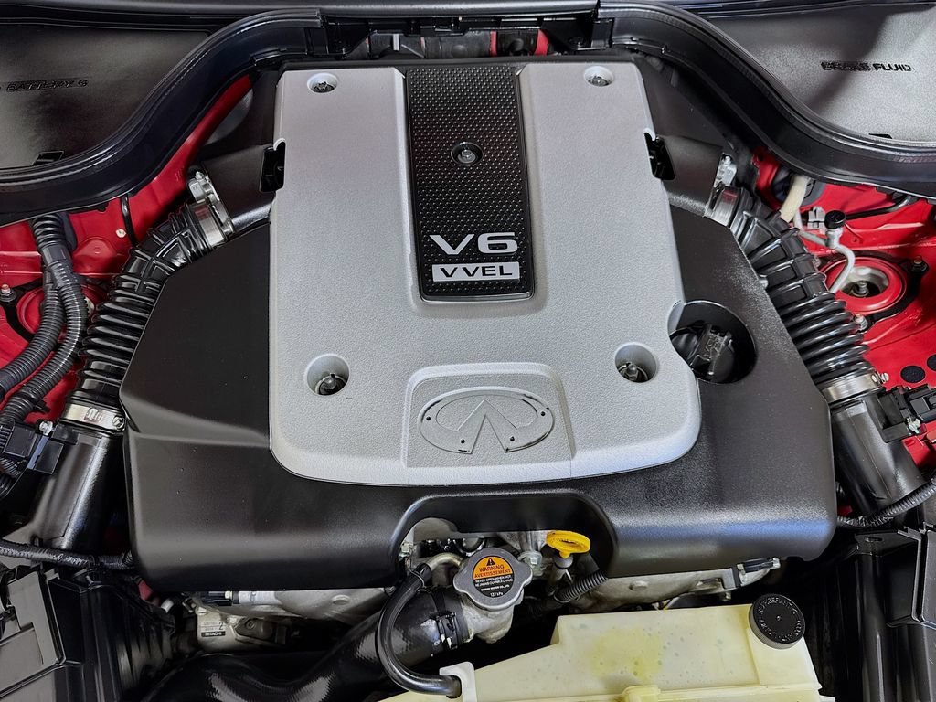 Used 2014 INFINITI Q60 Convertible w/ Premium Package RWD image 39