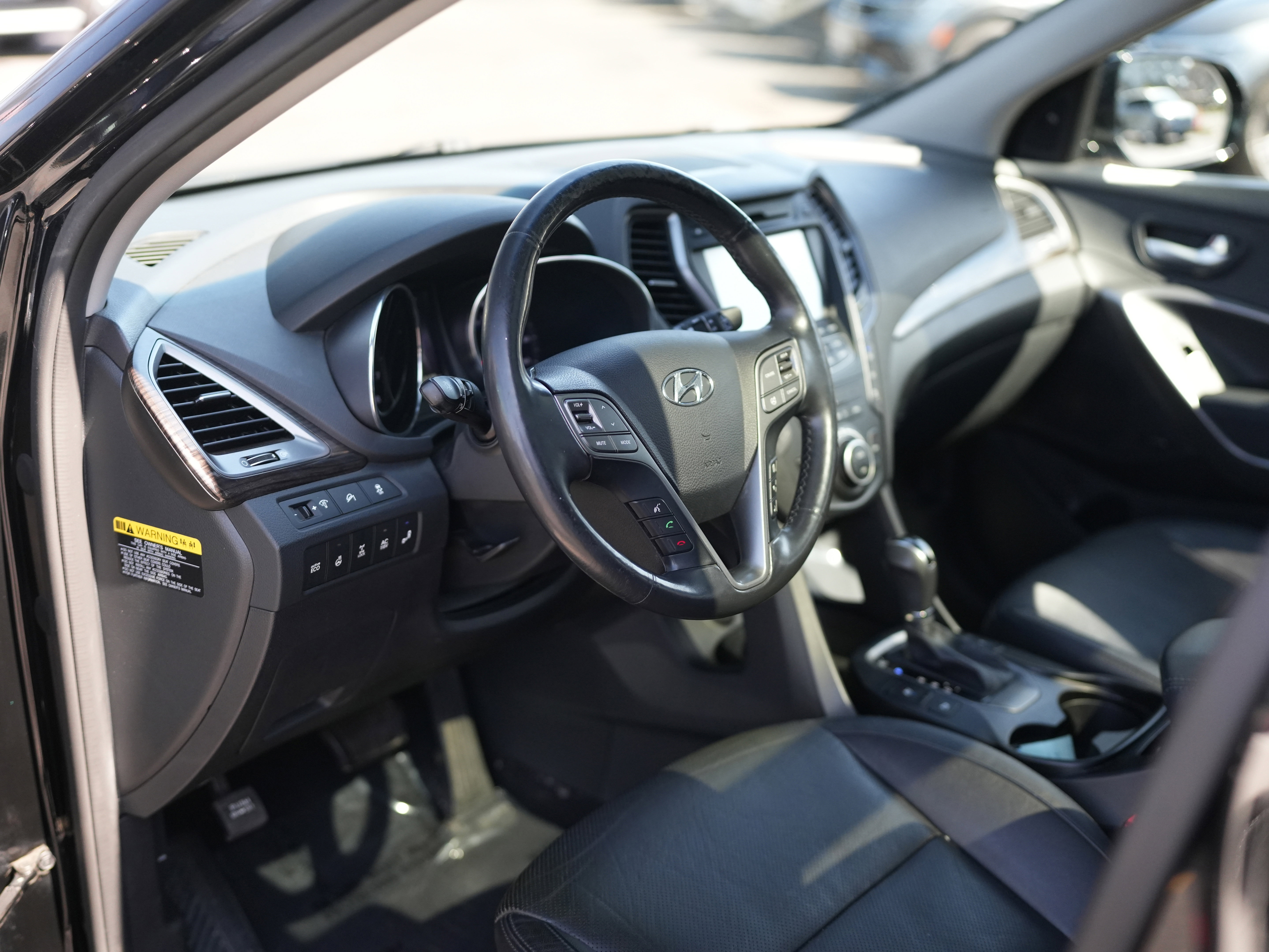 Used 2015 Hyundai Santa Fe Limited w/ Option Group 04 AWD/4WD image 12