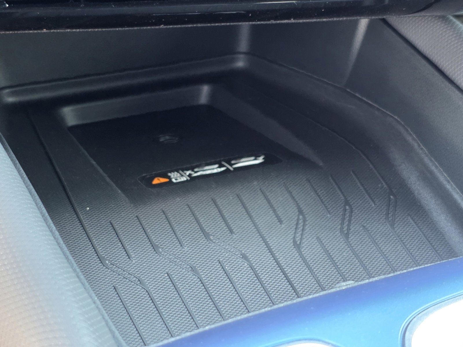 New 2026 Chevrolet Equinox EV LT w/ LPO, Blackout Package image 28