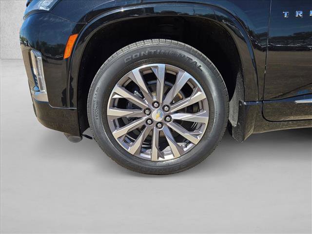 Used 2023 Chevrolet Traverse Premier w/ LPO, Cargo Package image 23