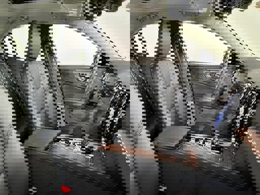 New 2024 Volvo S60 B5 Plus w/ Climate Package image 2