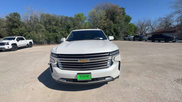 Used 2021 Chevrolet Tahoe High Country w/ Premium Package image 3