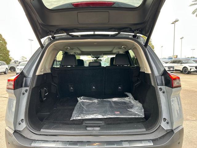 Used 2023 Nissan Rogue SL image 5