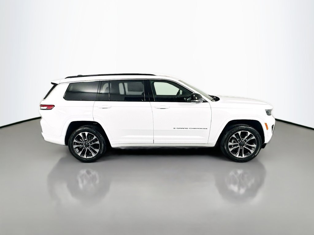 New 2025 Jeep Grand Cherokee L Overland w/ Luxury Tech Group IV AWD/4WD image 8