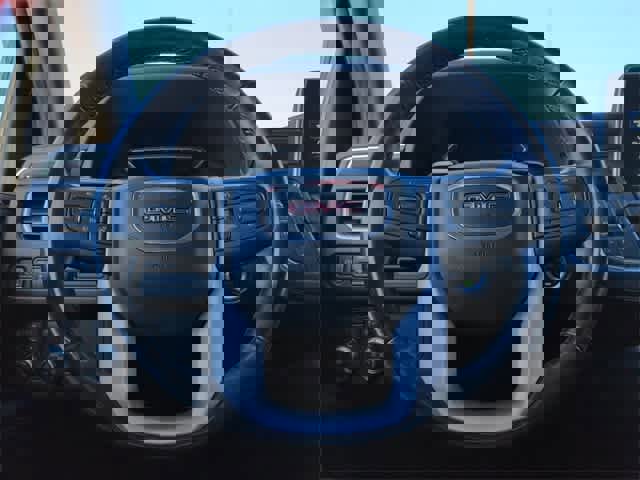 Used 2021 GMC Yukon SLT w/ SLT Luxury Package image 25