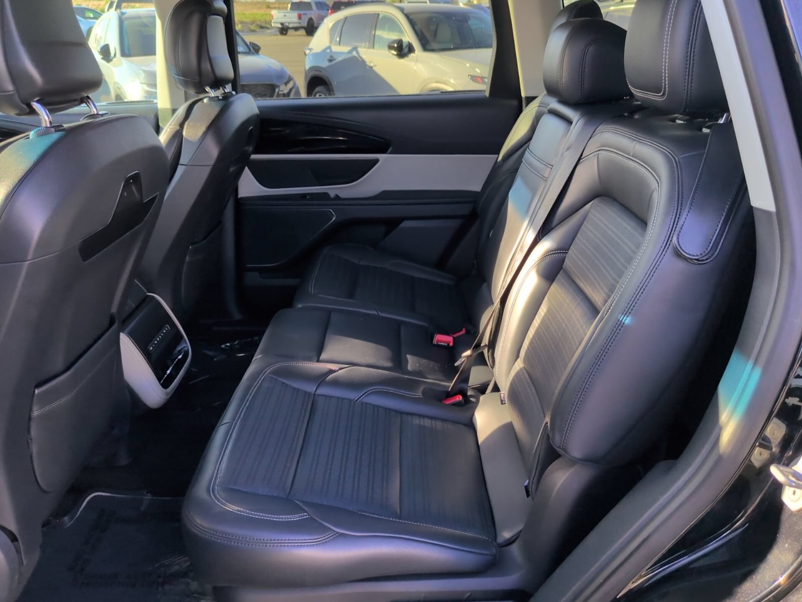 Used 2024 Lincoln Nautilus Reserve AWD/4WD image 10