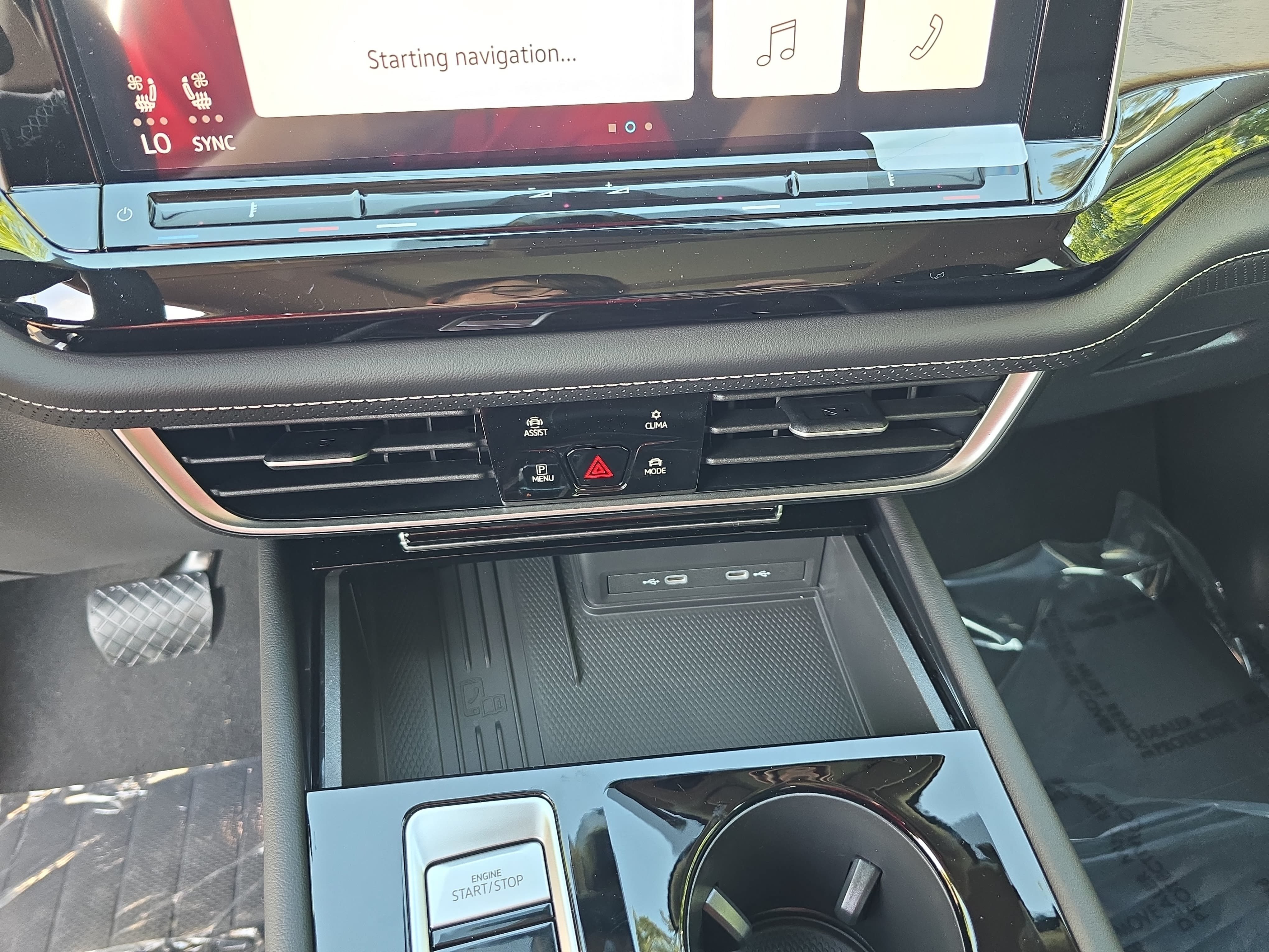 New 2026 Volkswagen Atlas SE FWD image 25