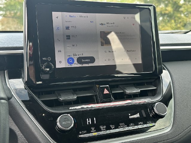 Certified 2023 Toyota Corolla Cross LE FWD image 30