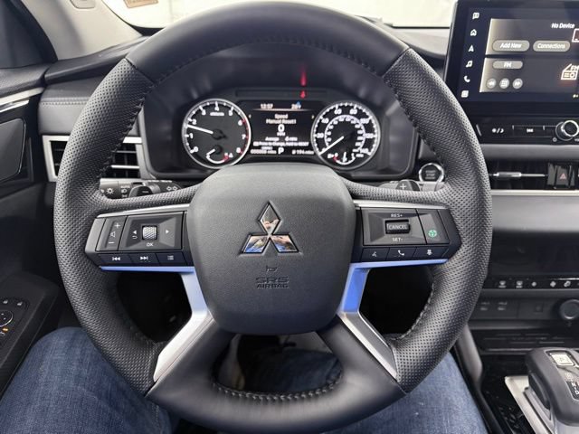 New 2026 Mitsubishi Outlander SE FWD image 26