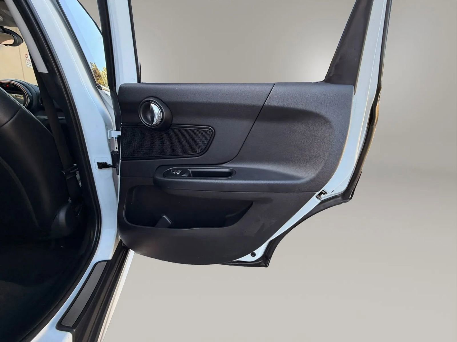 Used 2018 MINI Cooper Countryman FWD image 34