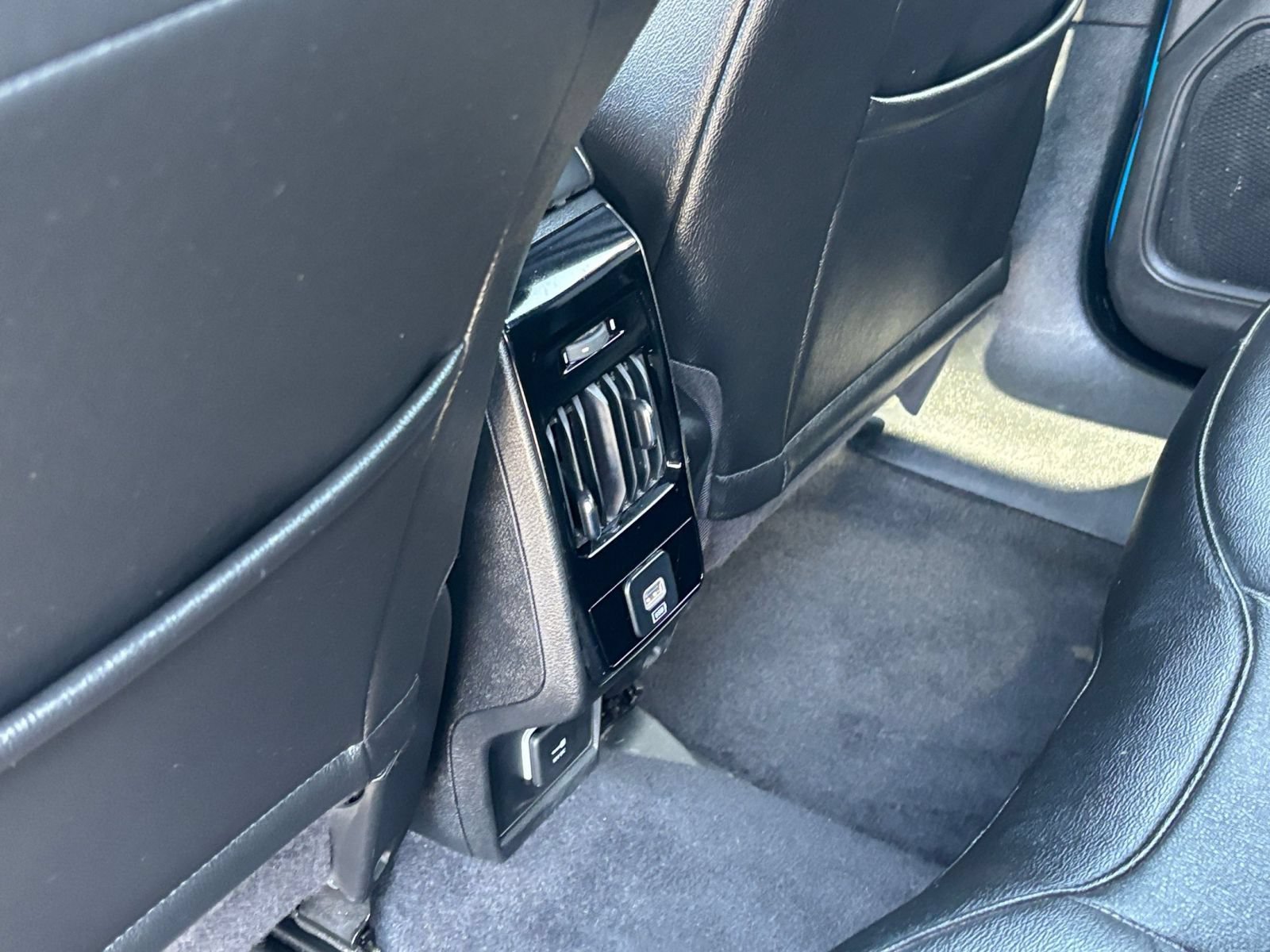 Used 2025 Jeep Compass Limited AWD/4WD image 19